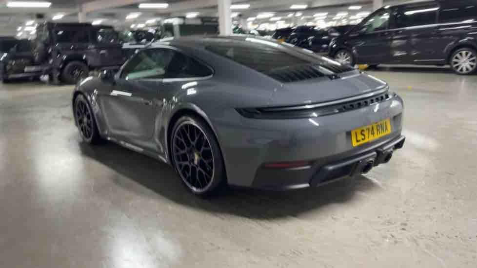 More views of Porsche 911