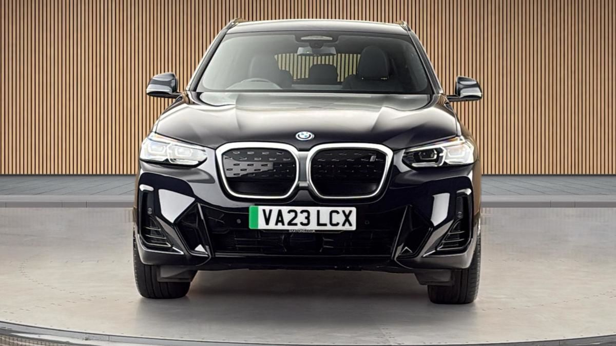 BMW iX3 Image 3