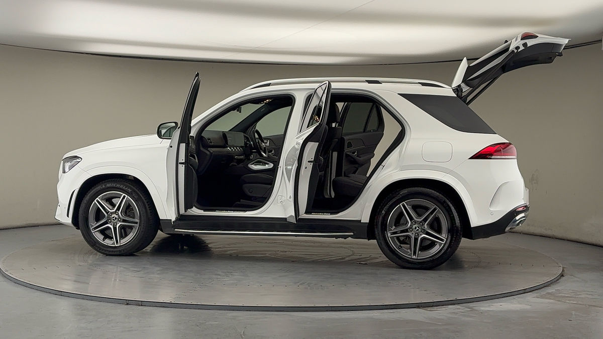 More views of Mercedes-Benz GLE