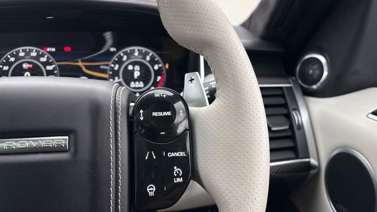 Land Rover Range Rover Sport Image 14