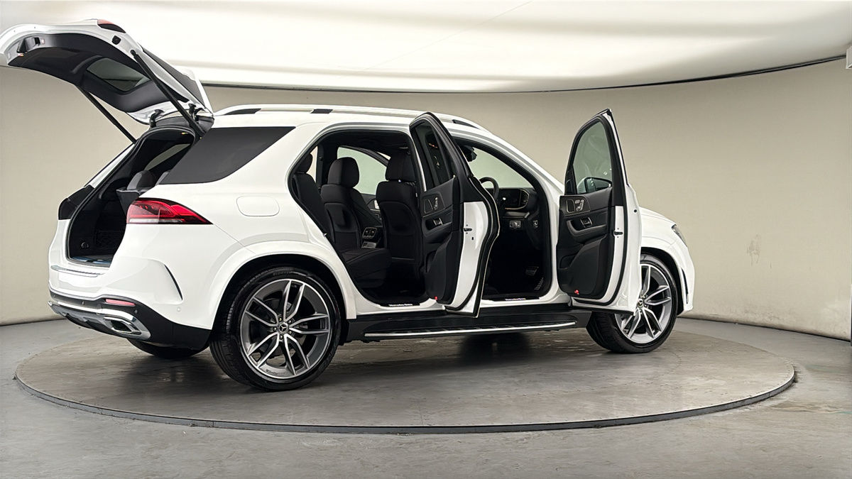 More views of Mercedes-Benz GLE