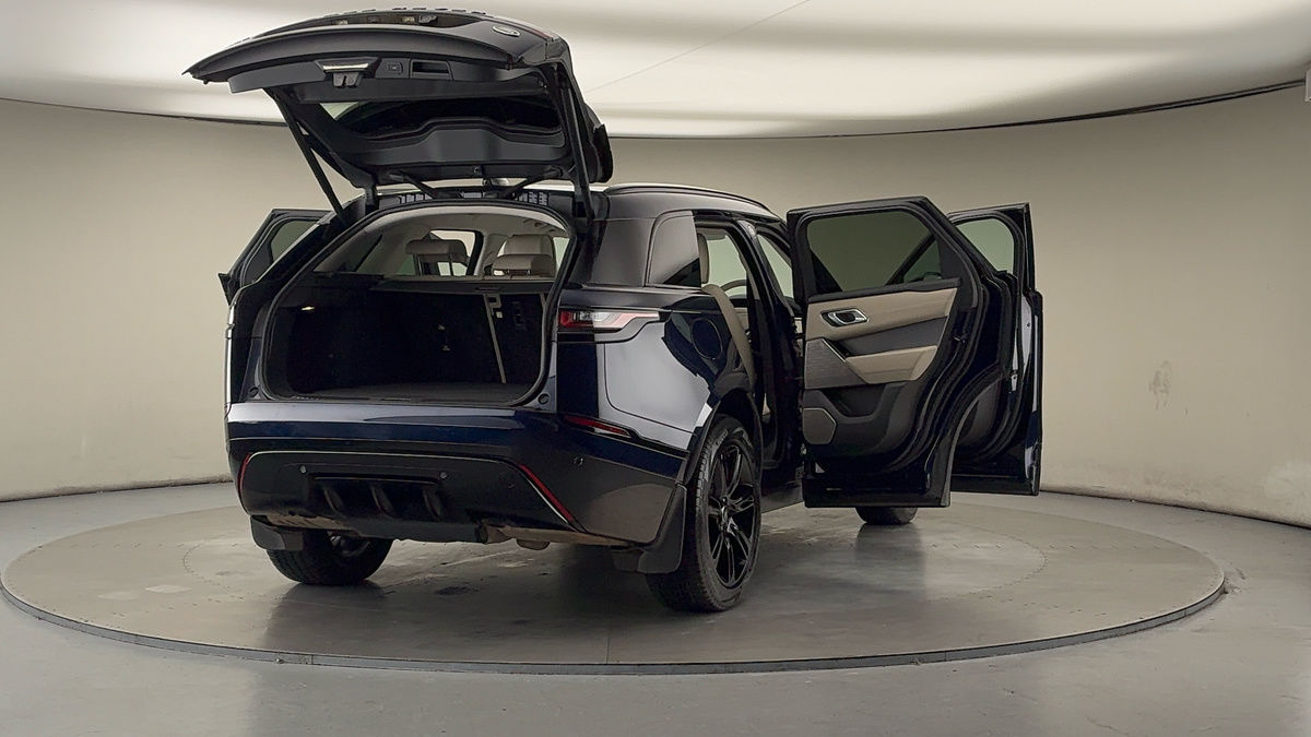 More views of Land Rover Range Rover Velar