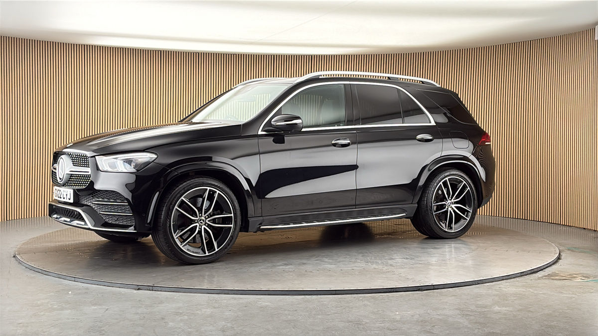 More views of Mercedes-Benz GLE