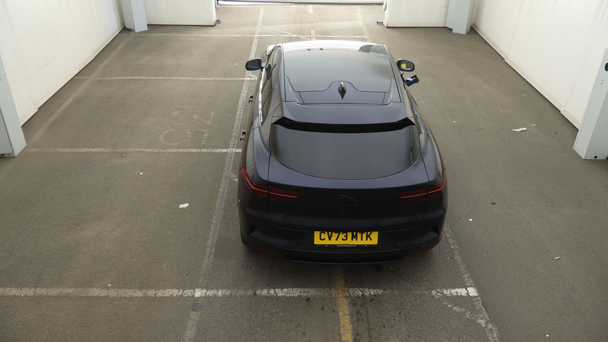 Jaguar I-PACE Image 8