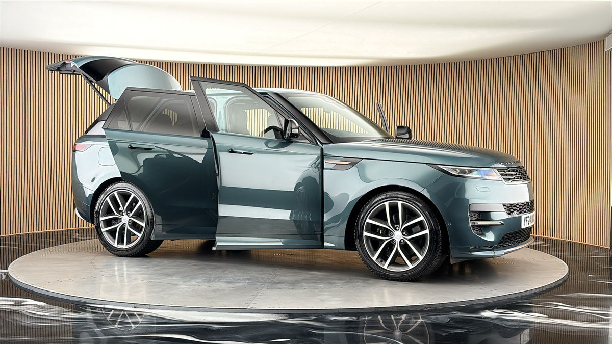 More views of Land Rover Range Rover Sport