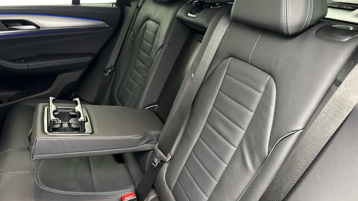 BMW X3 Image 9
