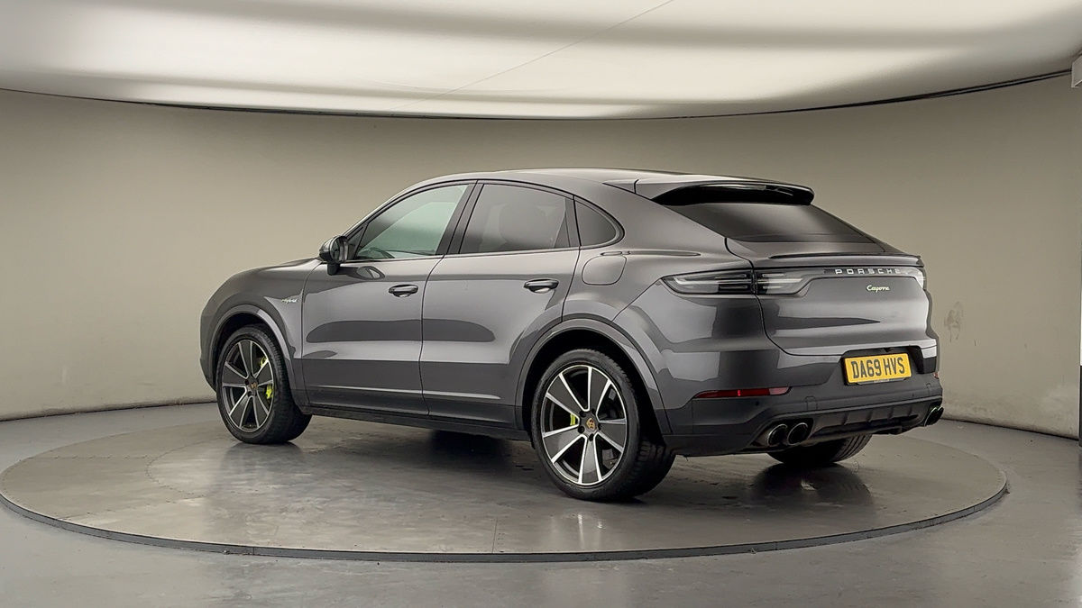 More views of Porsche Cayenne