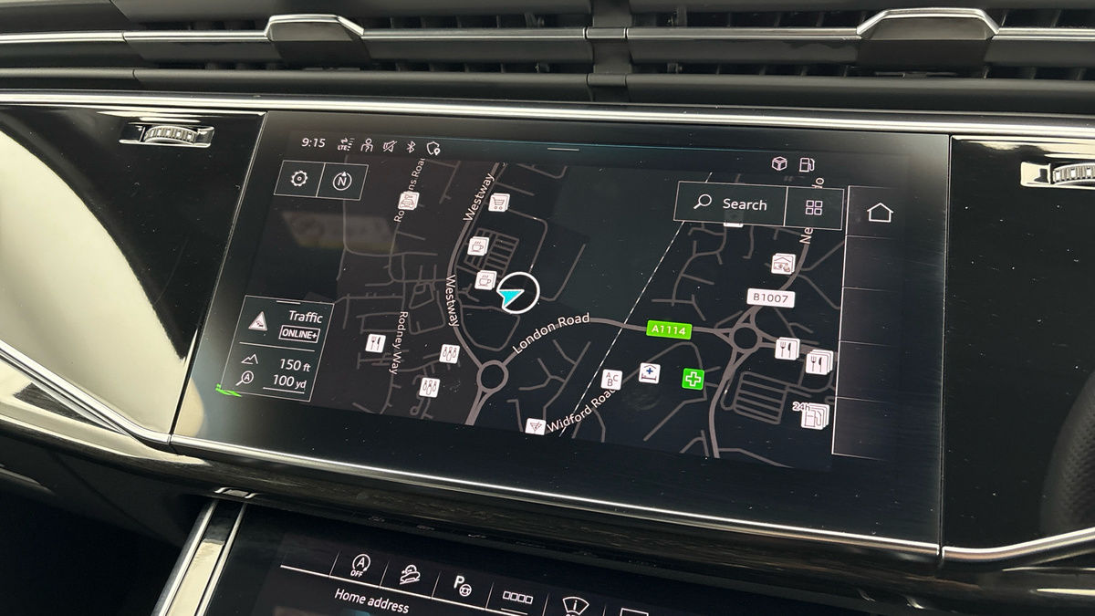 Audi SQ7 Image 17