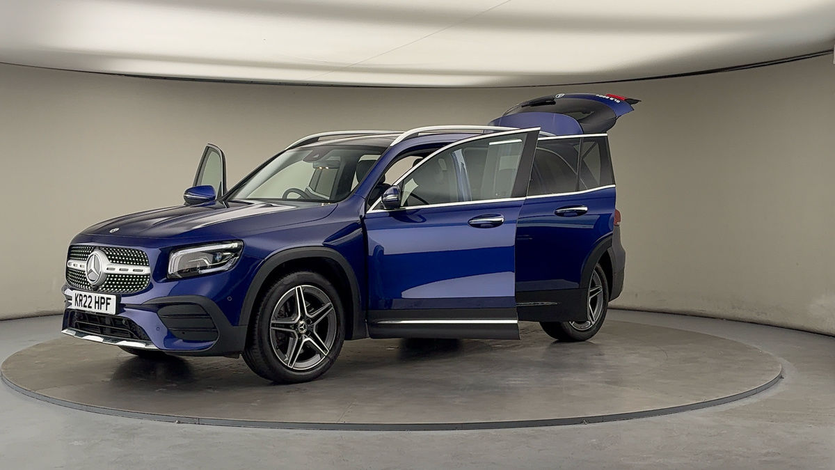 Mercedes-Benz GLB Image 22