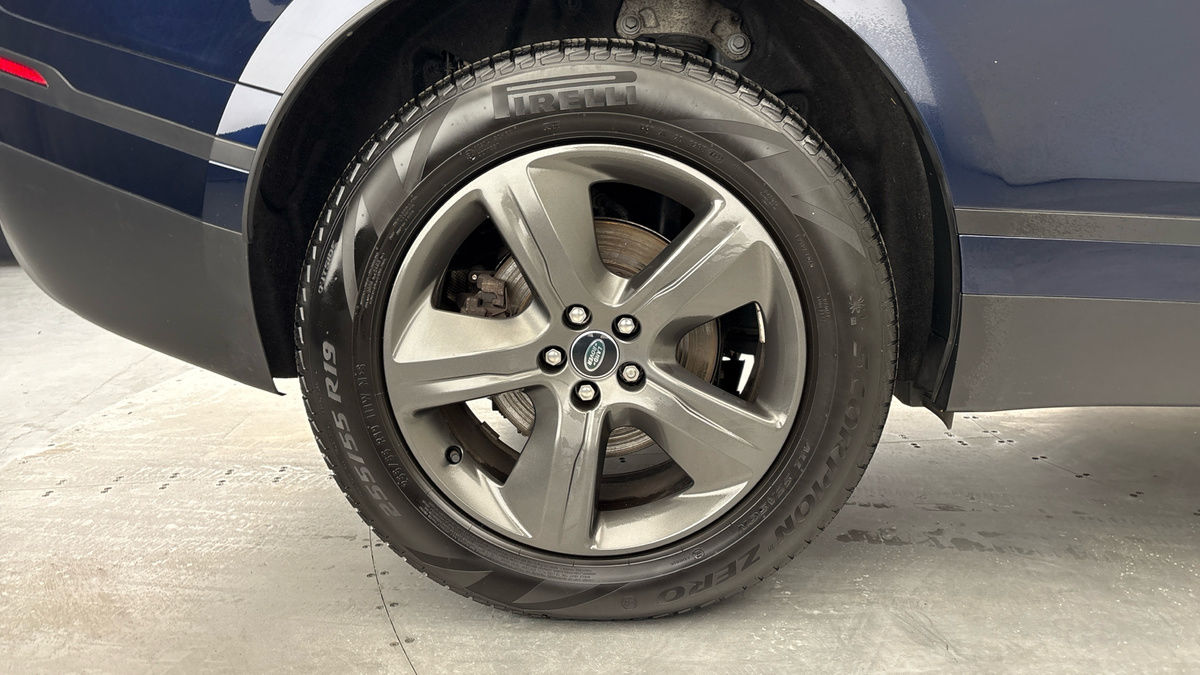 Land Rover Range Rover Velar Image 10