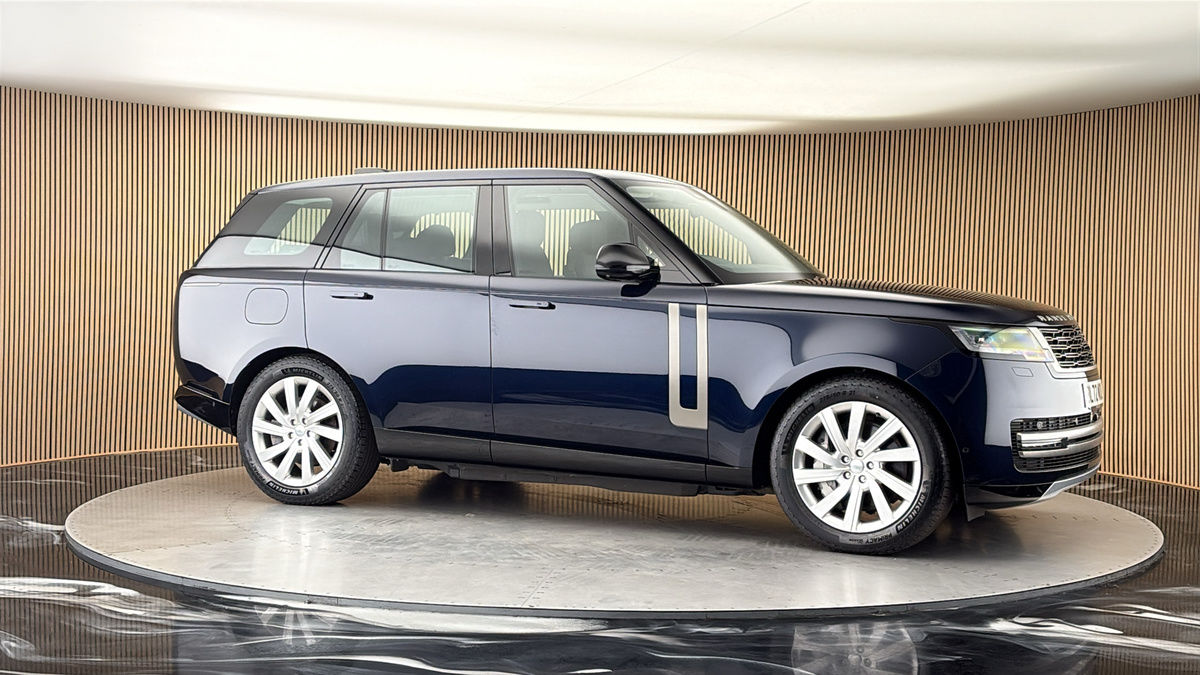 More views of Land Rover Range Rover