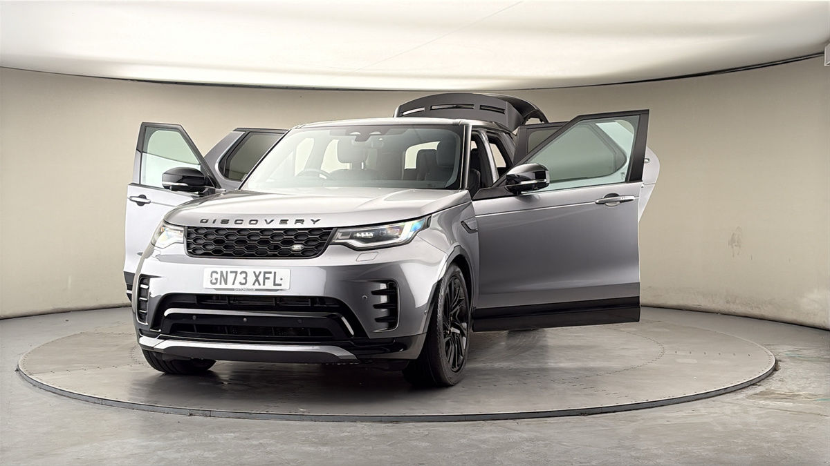 More views of Land Rover Discovery