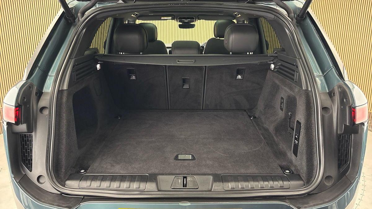 Land Rover Range Rover Sport Image 11