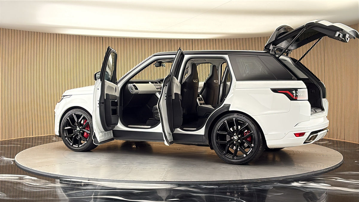 More views of Land Rover Range Rover Sport