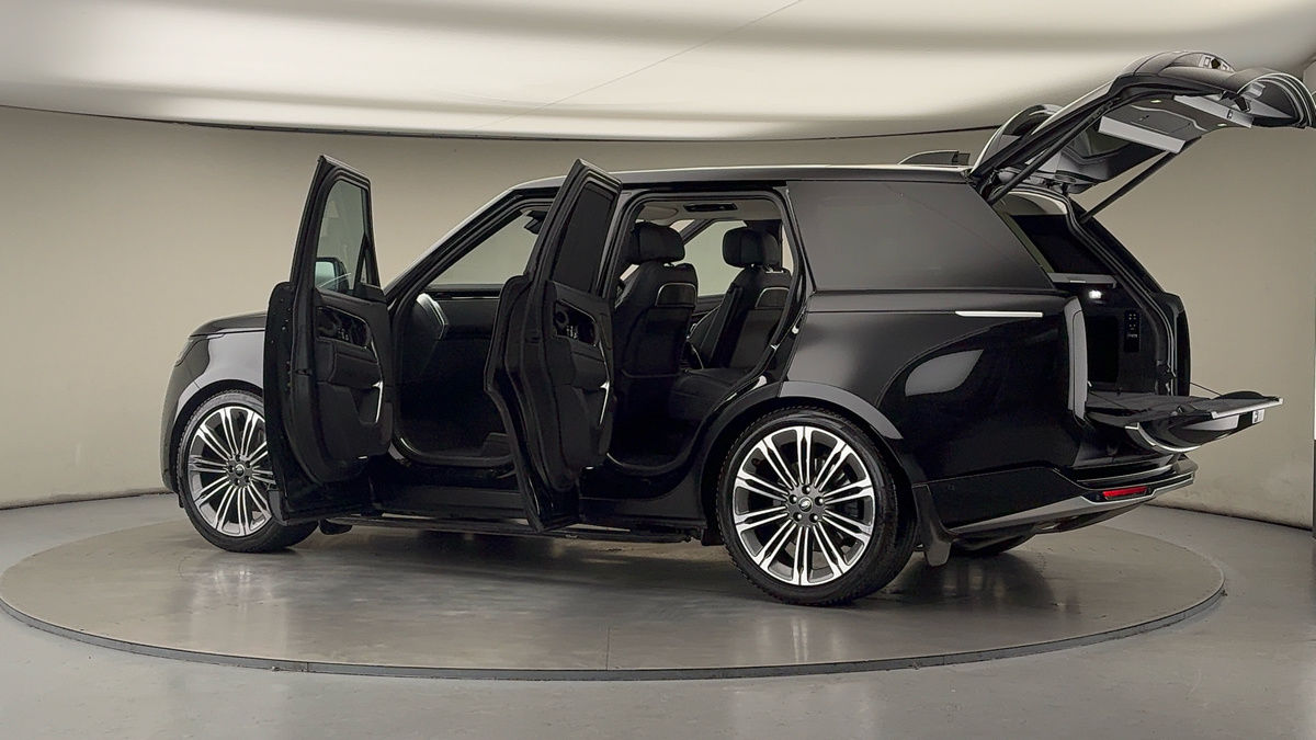 More views of Land Rover Range Rover