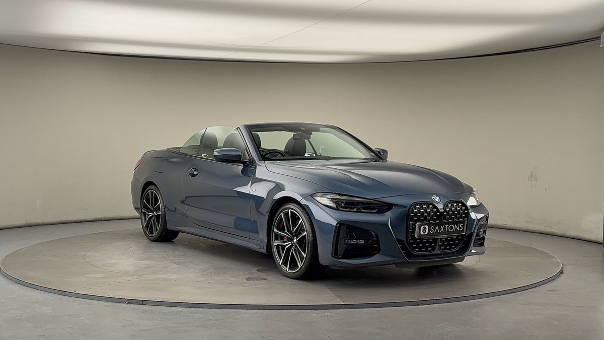 BMW 4 Series Sticky Header Image