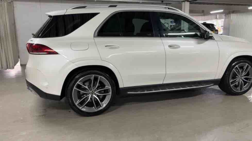 More views of Mercedes-Benz GLE