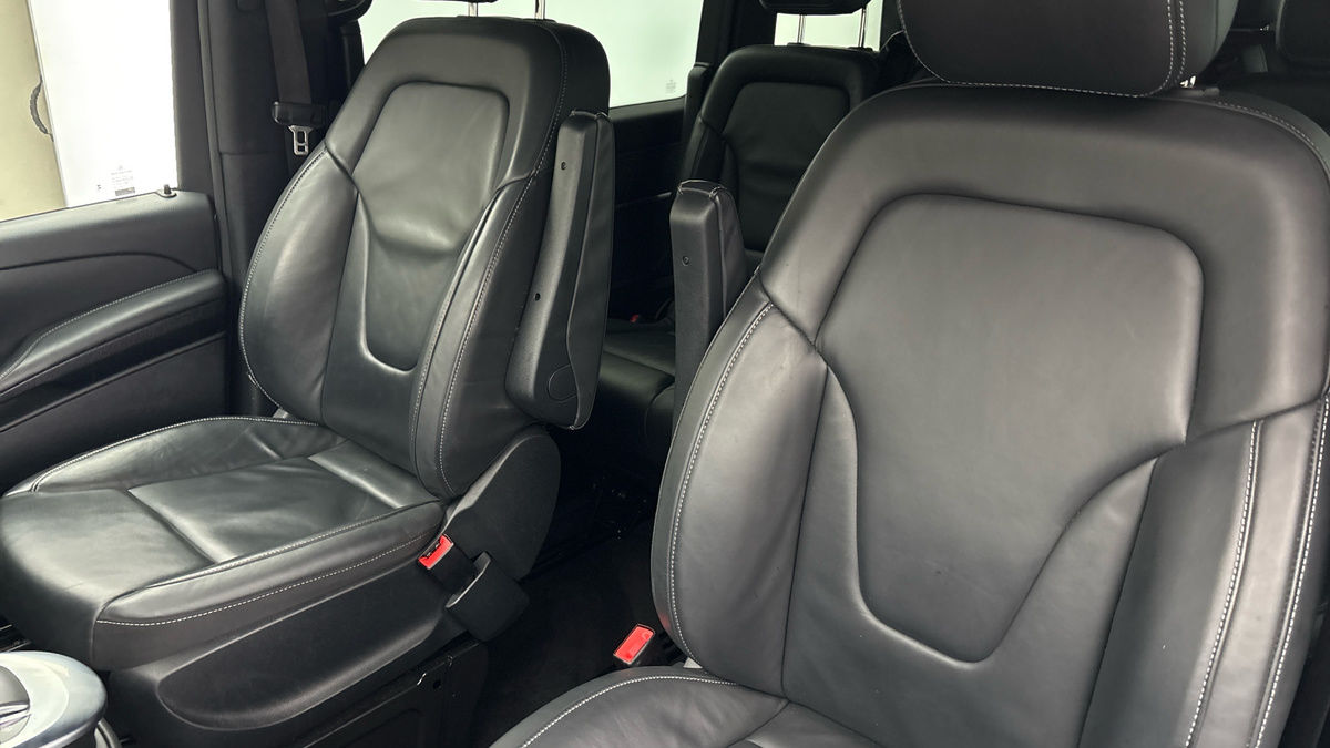 Mercedes-Benz V Class Image 7