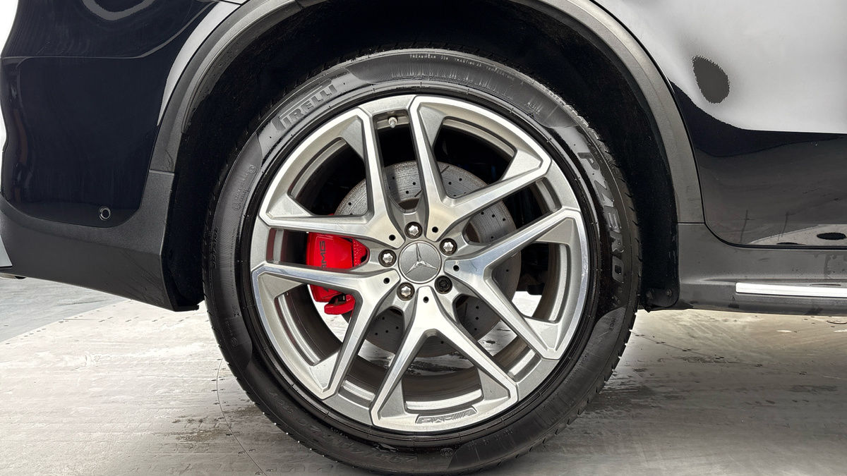 Mercedes-Benz GLC Image 16