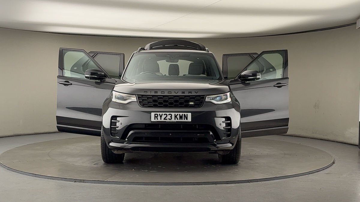 More views of Land Rover Discovery
