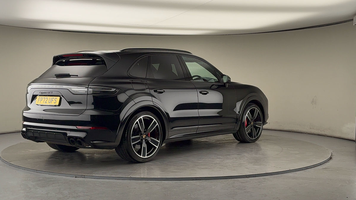 Porsche Cayenne Image 21