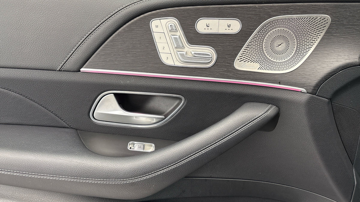 Mercedes-Benz GLE Image 19