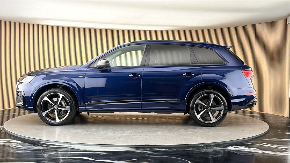 Audi Q7 Image 15