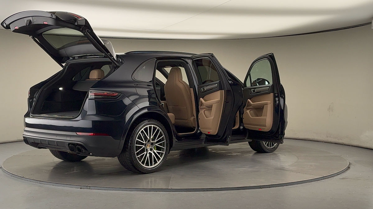 More views of Porsche Cayenne