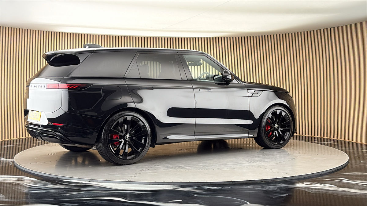 More views of Land Rover Range Rover Sport