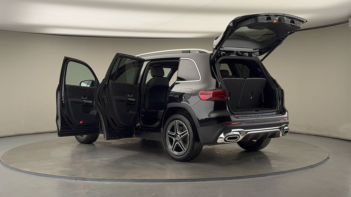 More views of Mercedes-Benz GLB