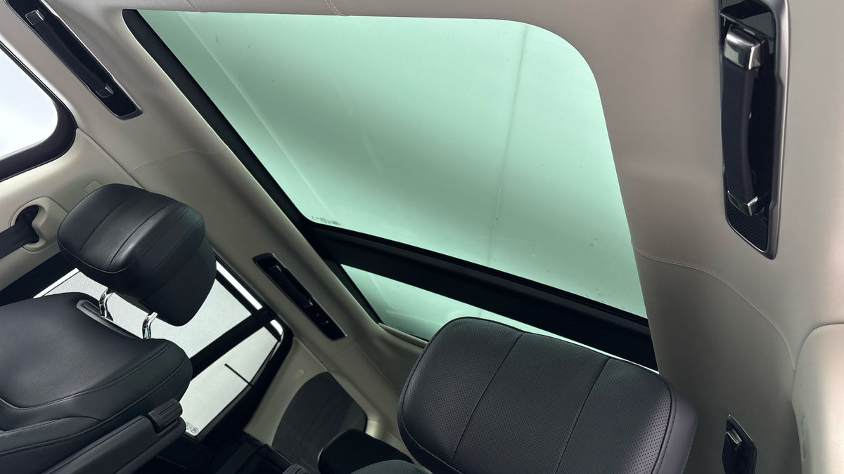 Land Rover Range Rover Image 6