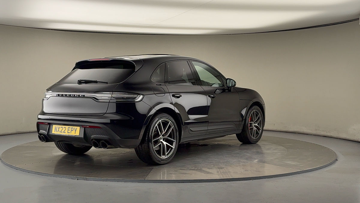 More views of Porsche Macan
