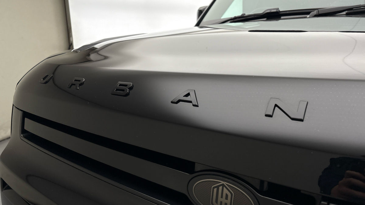 Land Rover Defender 110 Urban Image 24