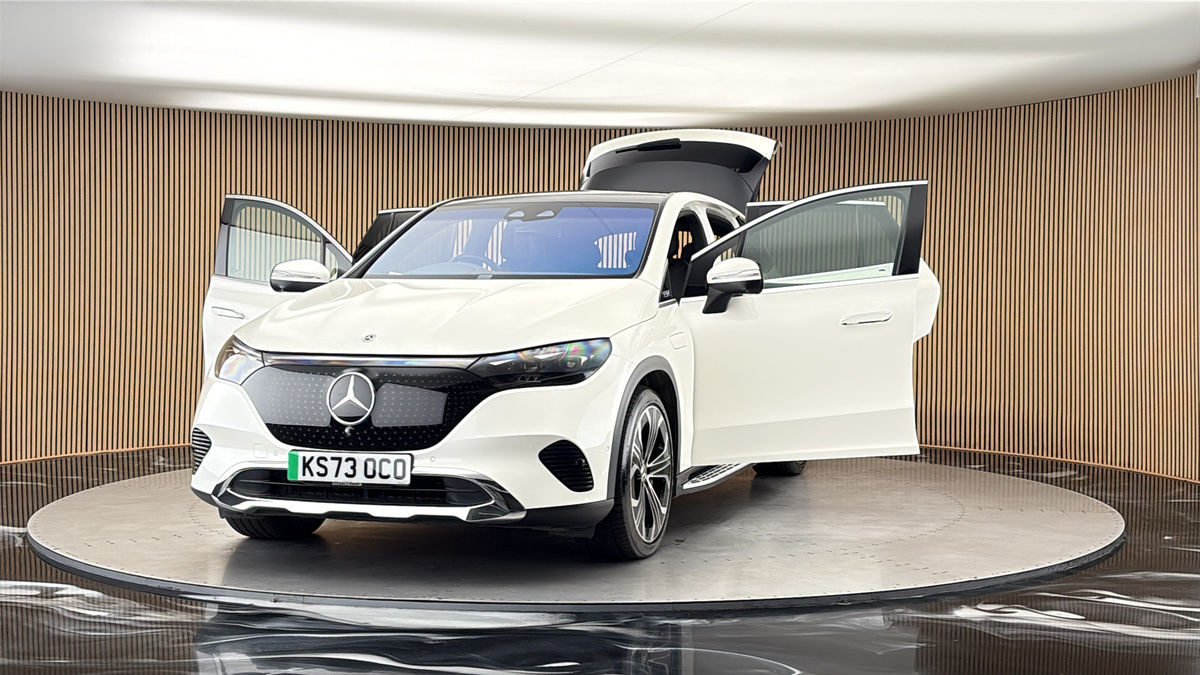 More views of Mercedes-Benz EQE