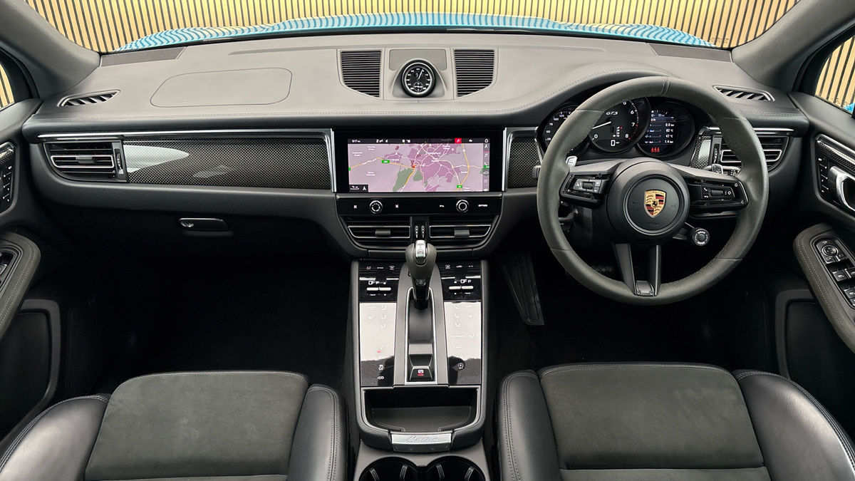 Porsche Macan Image 12