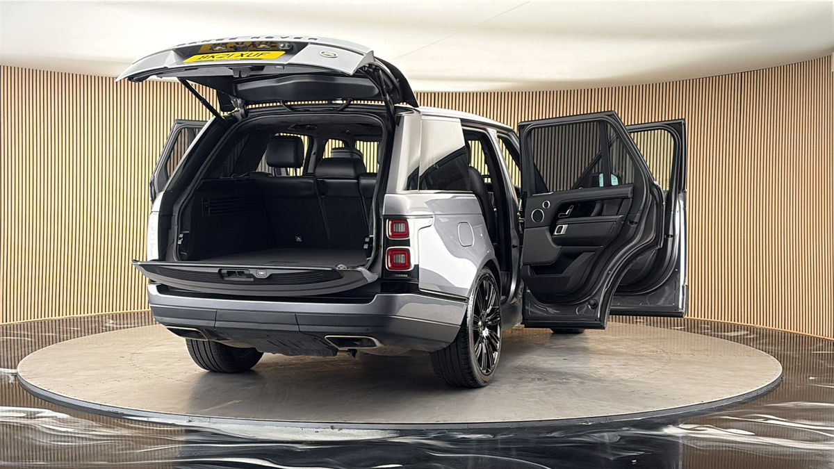 More views of Land Rover Range Rover