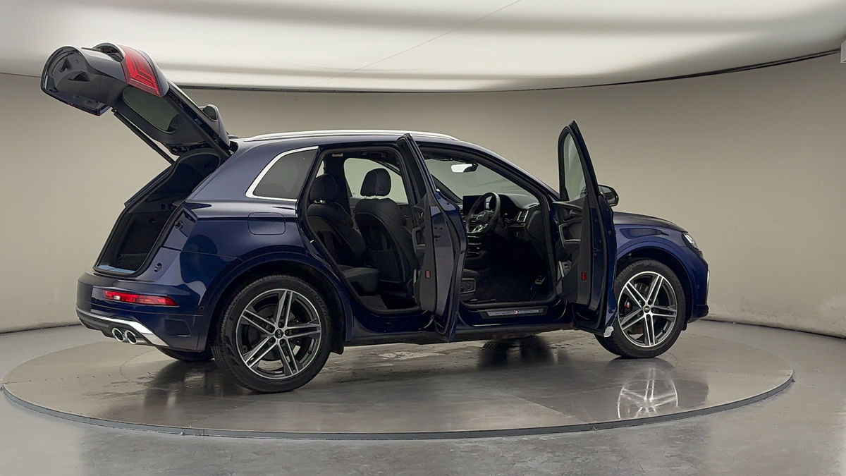More views of Audi SQ5