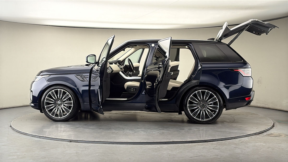 More views of Land Rover Range Rover Sport