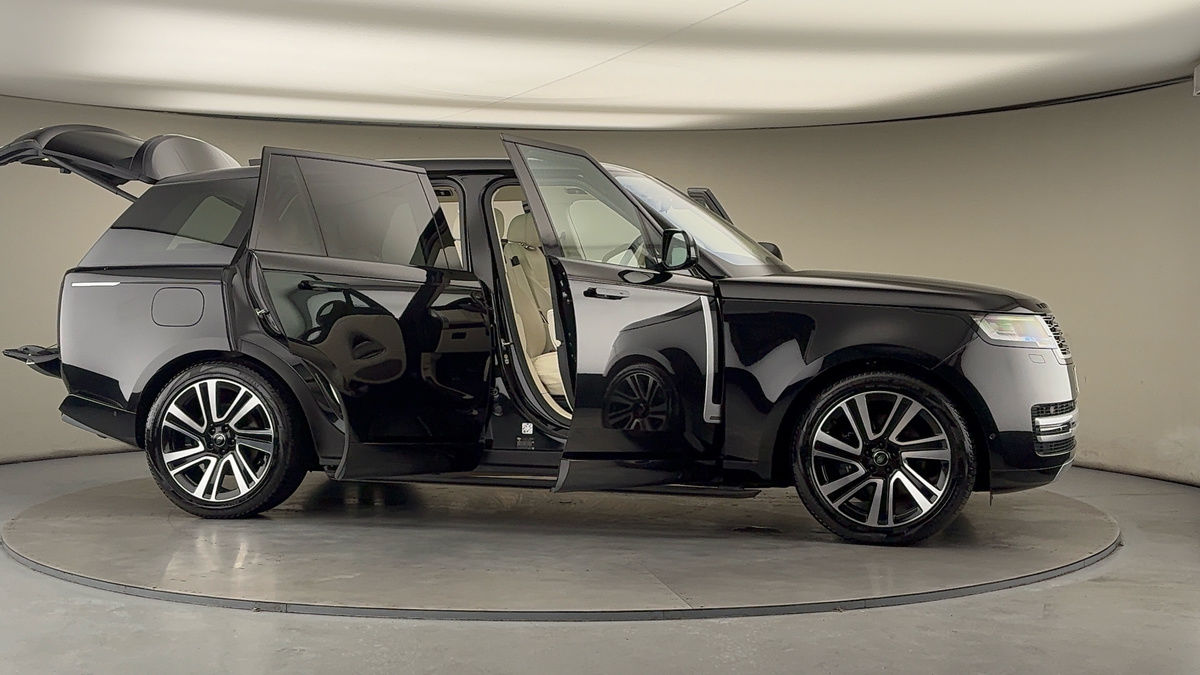 More views of Land Rover Range Rover