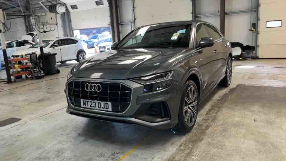 More views of Audi Q8