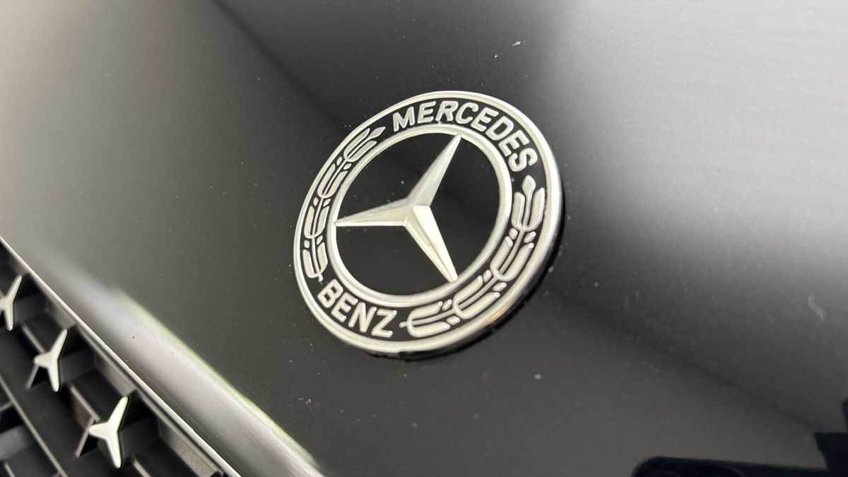 Mercedes-Benz V Class Image 24