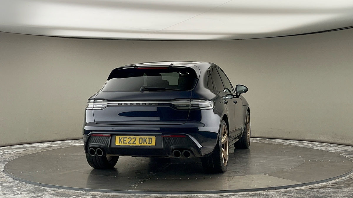 More views of Porsche Macan