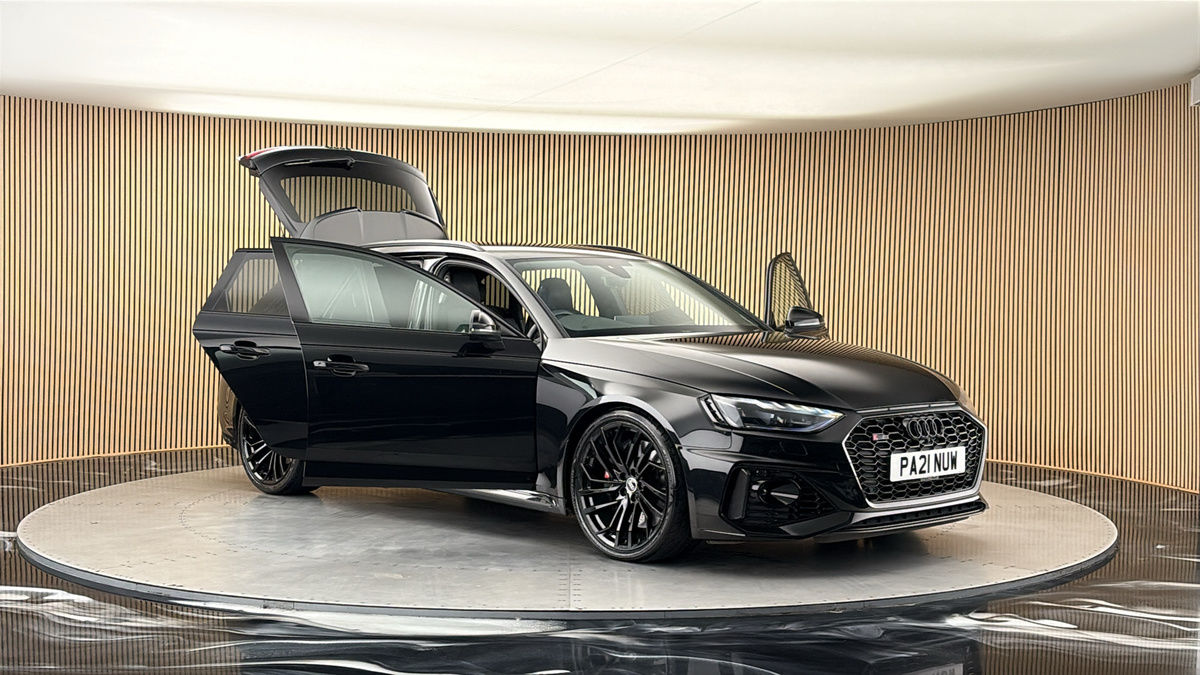More views of Audi RS4 Avant
