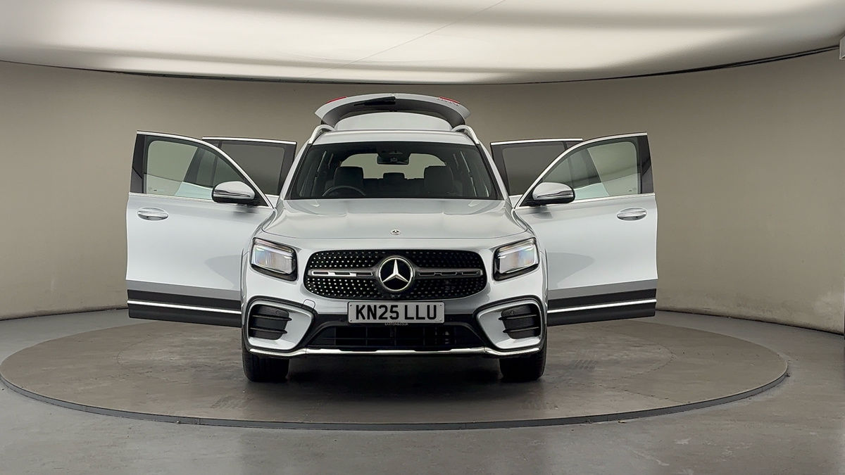 More views of Mercedes-Benz GLB