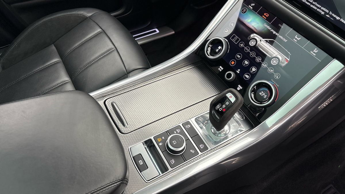 Land Rover Range Rover Sport Image 18