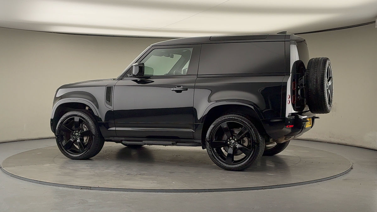 More views of Land Rover Defender 90