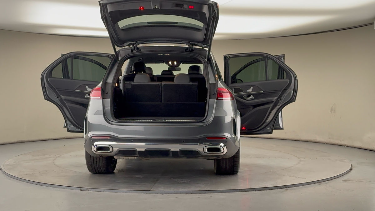 More views of Mercedes-Benz GLE