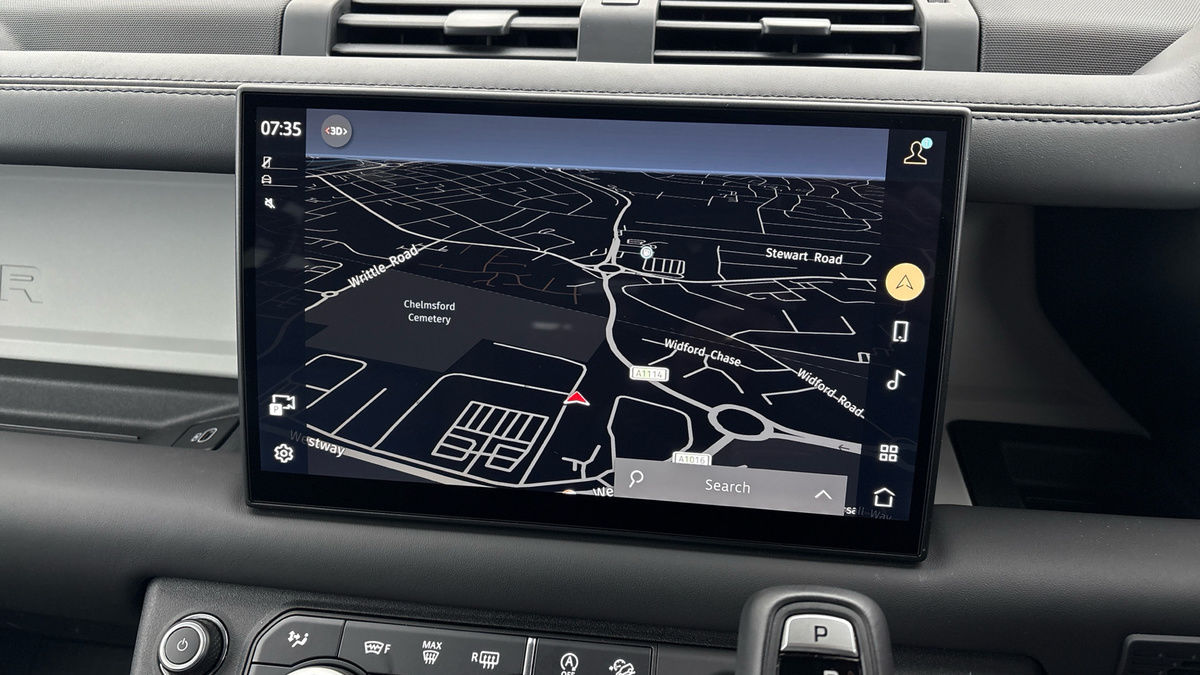 Land Rover Defender 90 Urban Image 17