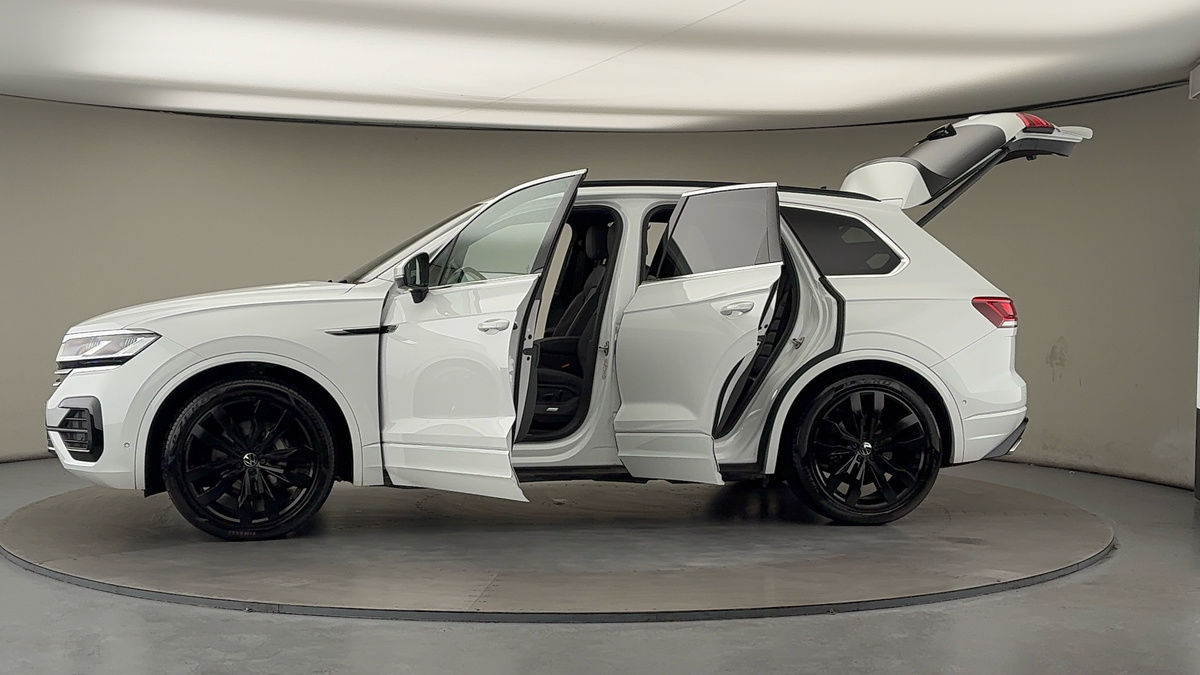 More views of Volkswagen Touareg