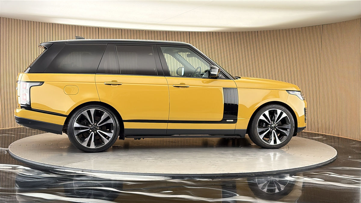 More views of Land Rover Range Rover